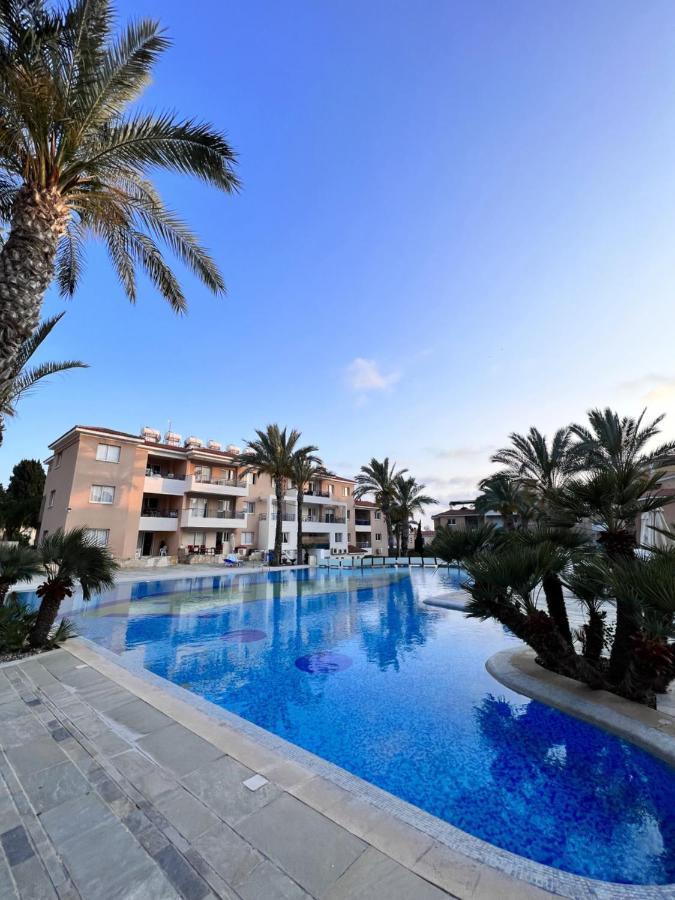 Iris Village Paphos Ngoại thất bức ảnh