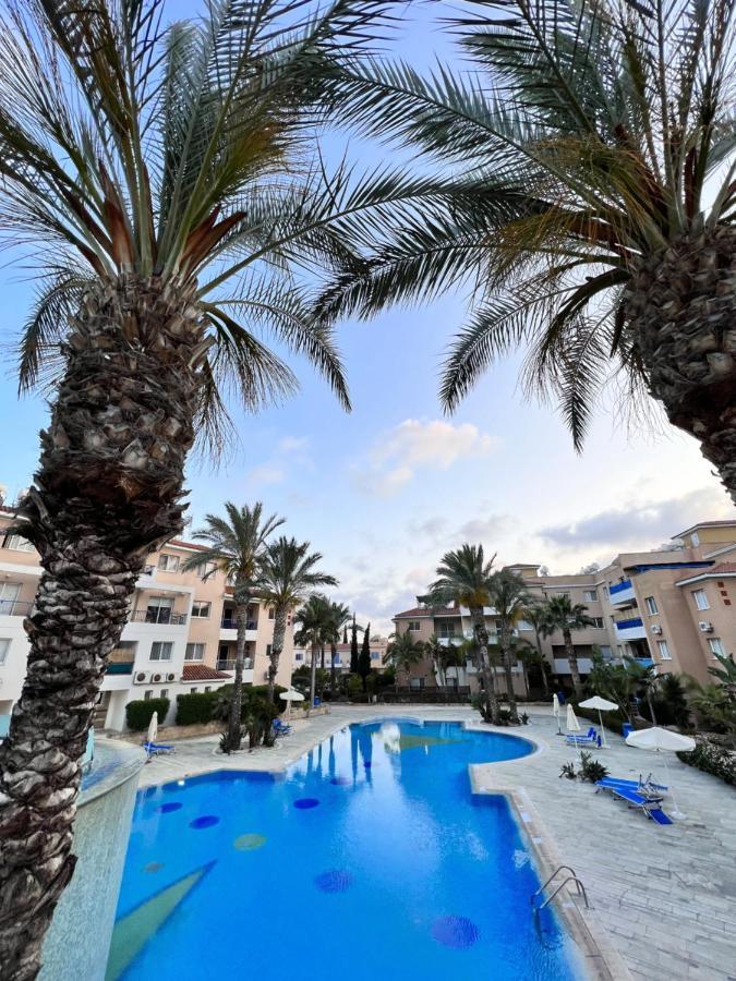 Iris Village Paphos Ngoại thất bức ảnh