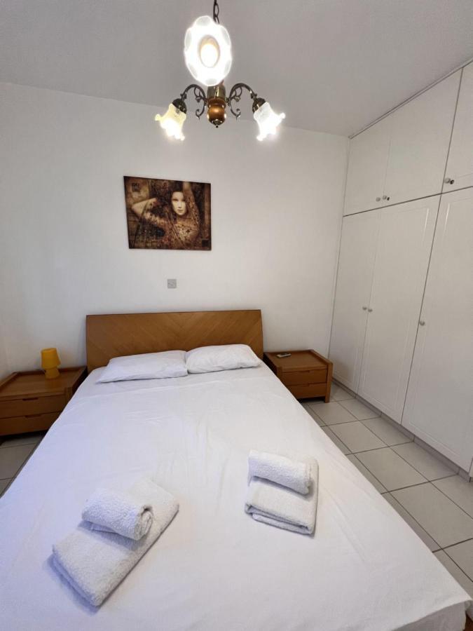 Iris Village Paphos Ngoại thất bức ảnh
