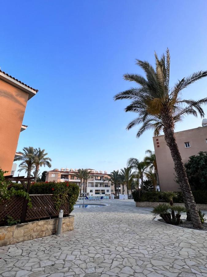 Iris Village Paphos Ngoại thất bức ảnh