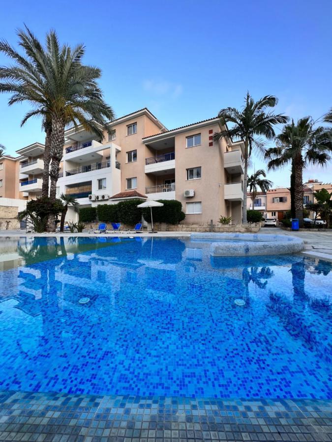 Iris Village Paphos Ngoại thất bức ảnh