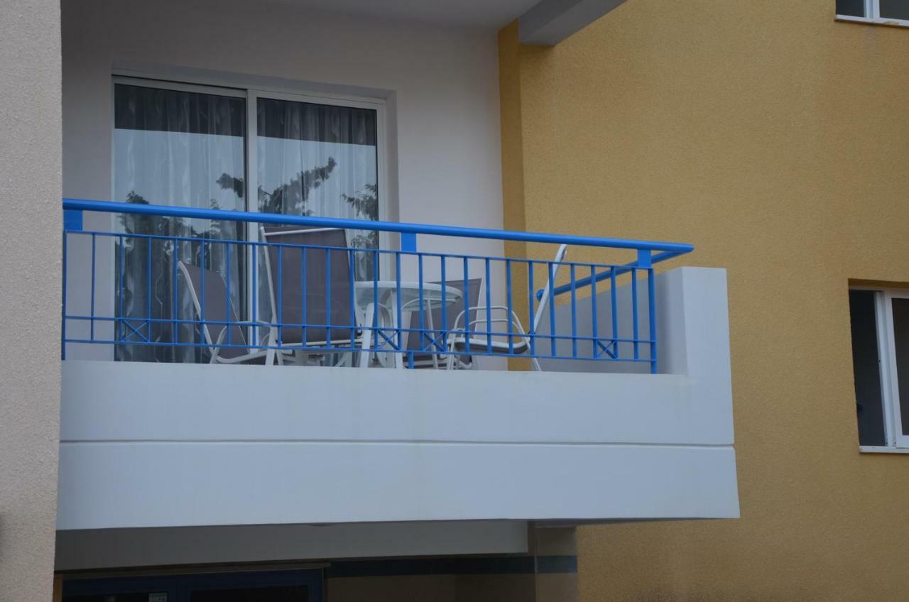 Iris Village Paphos Ngoại thất bức ảnh